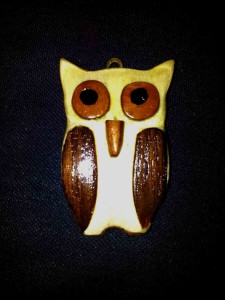 wood-carved-model-of-an-owl