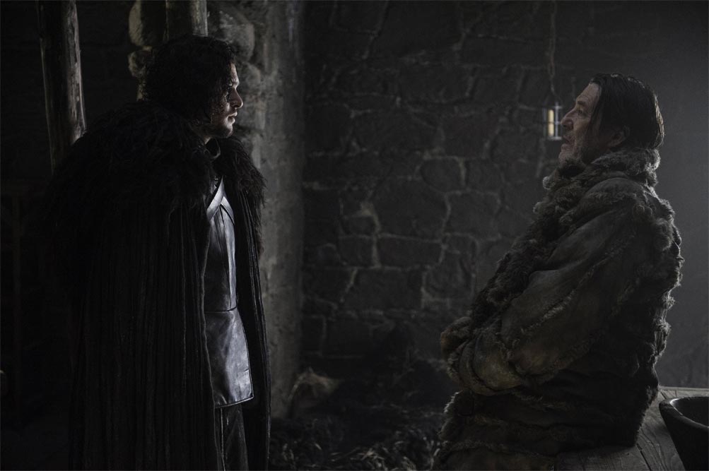 Game-of-Thrones-Season-5-Jon-Snow-and-Mance-Rayder-at-Castle-Black