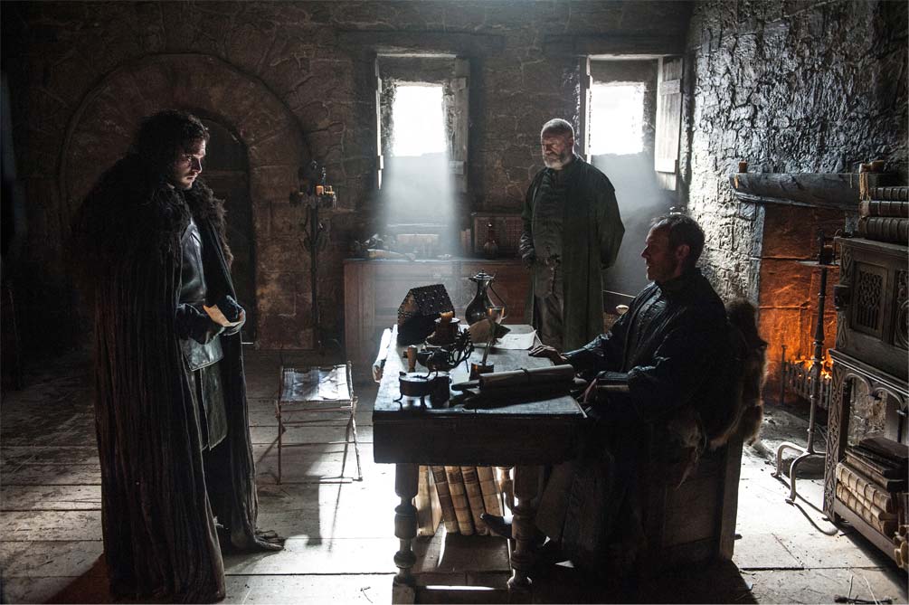 Stannis-in-Castle-Black-with-Jon-Snow