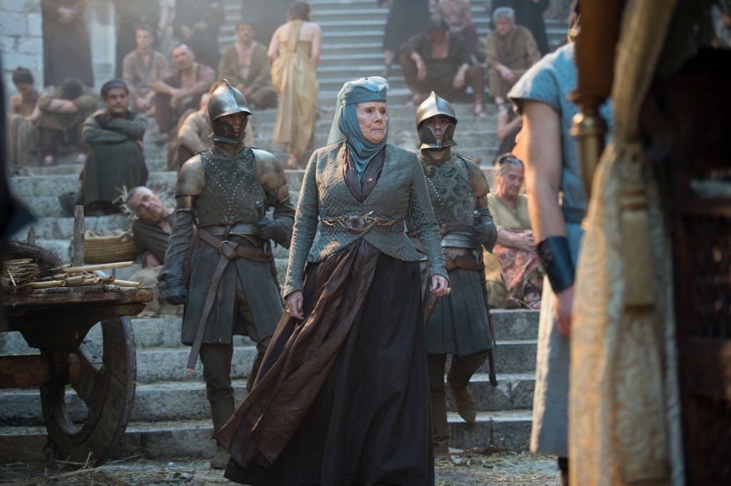 GoT-S5E7-Lady-Olenna-and-High-Sparrow