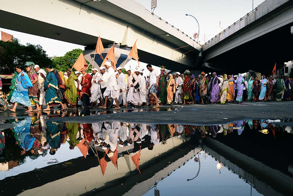 Messy-Roads-during-Palkhi-in-Pune-2015