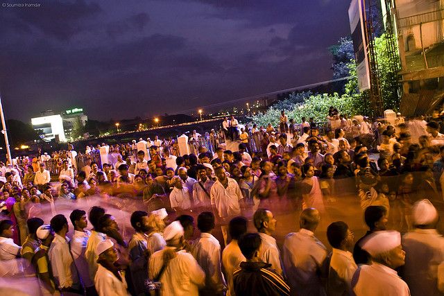 Traffic-Jam-due-to-Palkhi-in-Pune