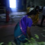 Woman-sweeping-streets-Palkhi-in-Pune-2015