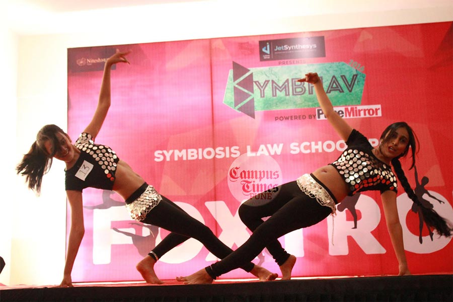 Dance-in-Symbhav-2016-Symbiosis-Law-School-College-Fest