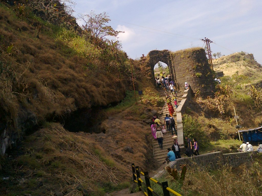 Sinhagad-trekking-in-pune