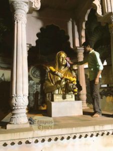 Statue-Cleaning-Campaign-by-Elixir-Foundation-Pune2