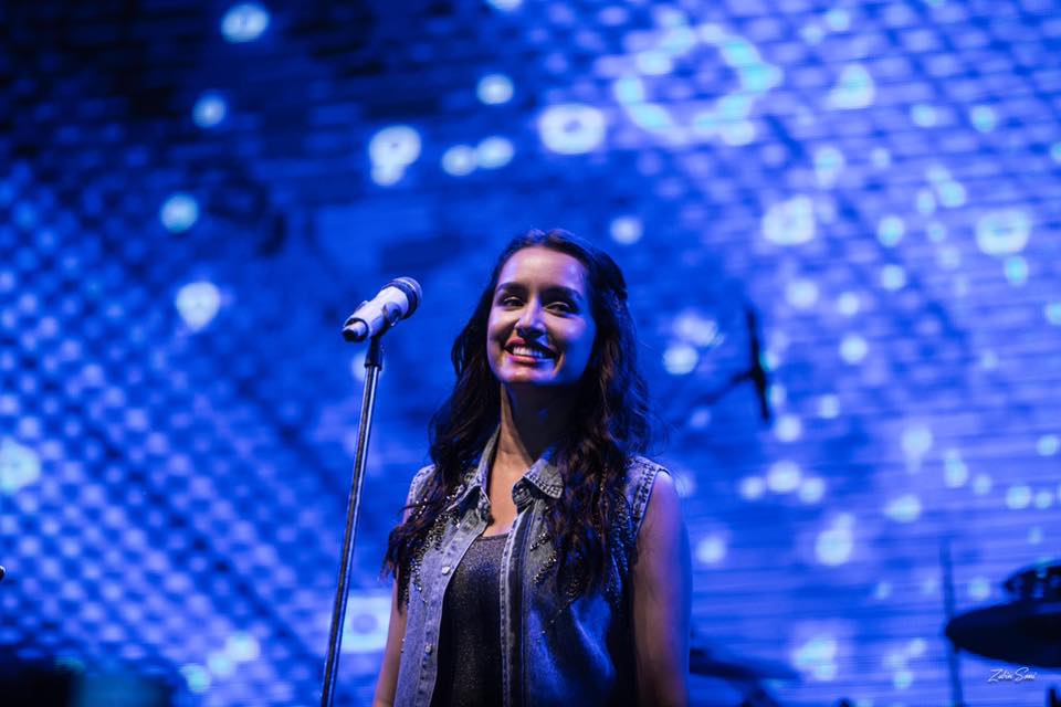 rock-on-2-concert-in-pune-pictures-shraddha-kapoor-hot