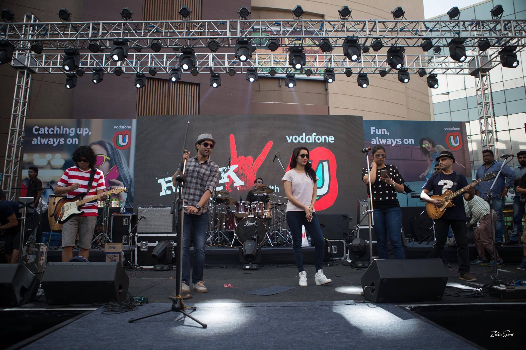 rock-on-2-concert-in-pune-pictures-sound-check