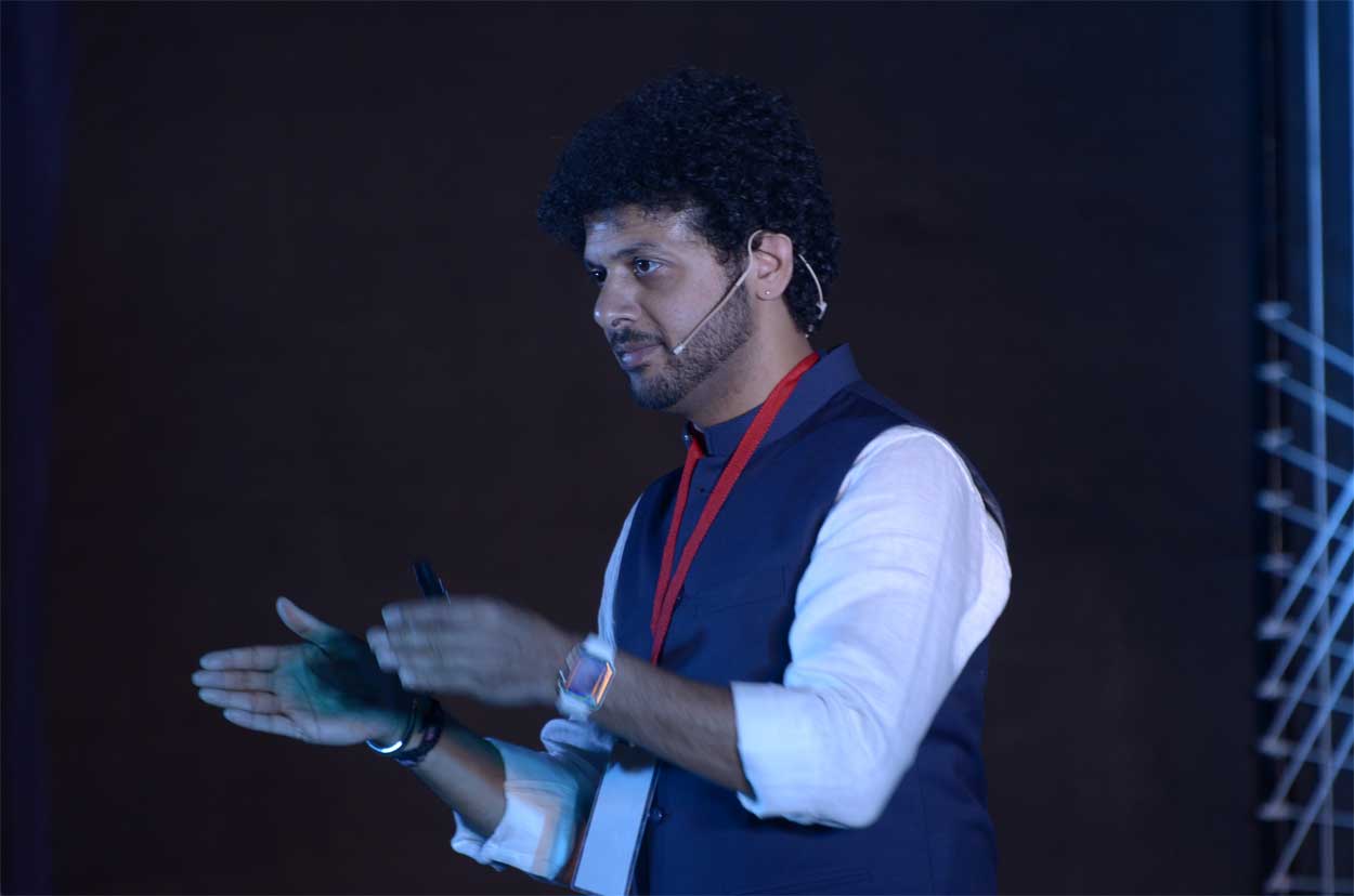 mahesh-kale-singer-at-tedx-vit-pune