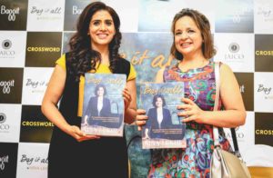 nina lekhi book launch baggit bag it all crossword campus times pune sonali kulkarni