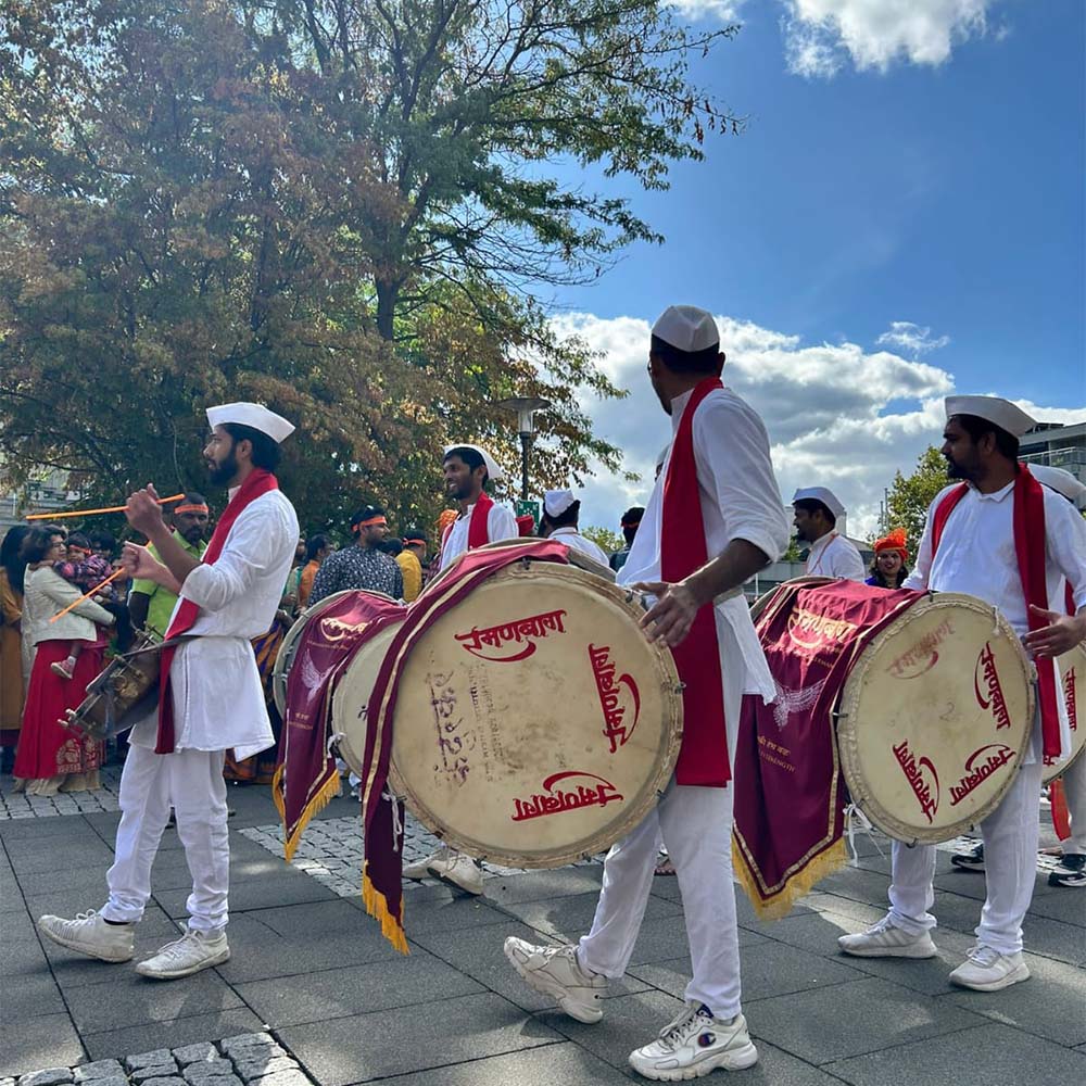 Ramanbaug-Dhol-Tasha-Ganpati-Mahotsav-in-Germany