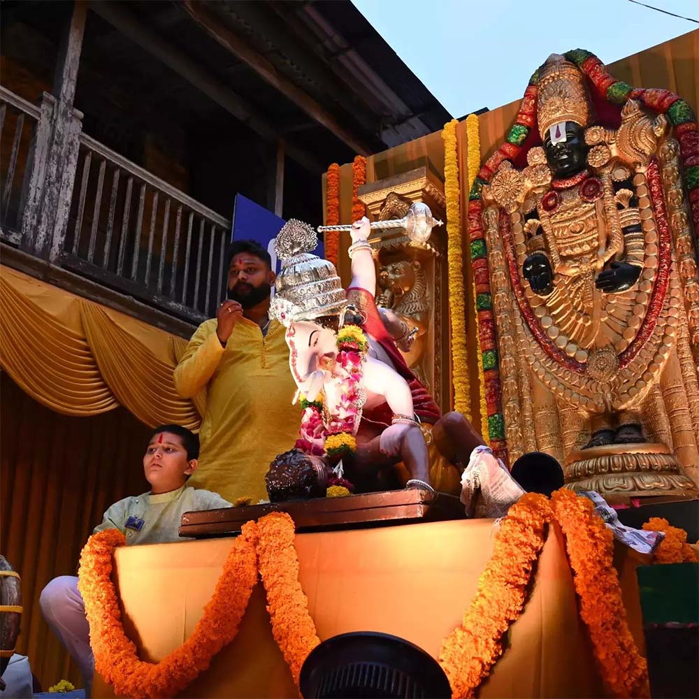 Rajaram-mandal-Ganpati-Visarjan-Miravnuks-in-Pune