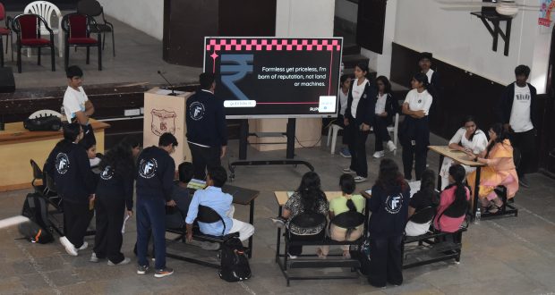 Students participating in Rupee Run finance quiz competition at BMCC