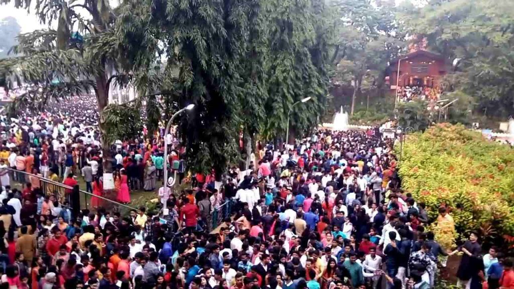 sarasbaug-diwali-pahat-pune